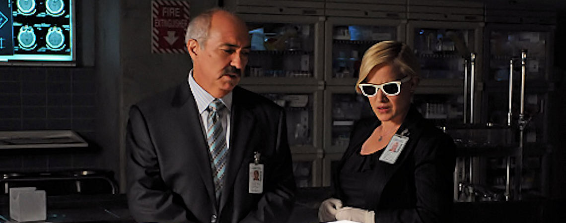 Miguel Sandoval w/Patricia Arquette | "Medium" (2005-2011)
