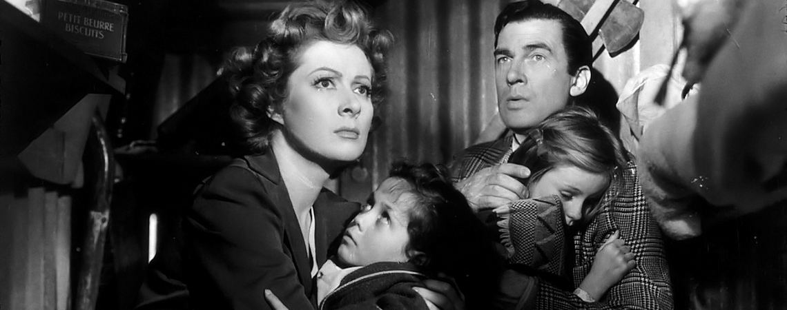 Greer Garson, Walter Pidgeon, Clare Sandars, Christopher Severn  | "Mrs. Miniver" (1942)
