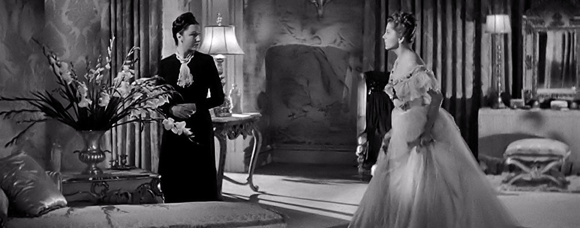 Joan Fontaine, Judith Anderson | "Rebecca" (1940)