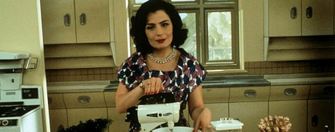 Arsinée Khanjian | "Felicia's Journey" (1999)