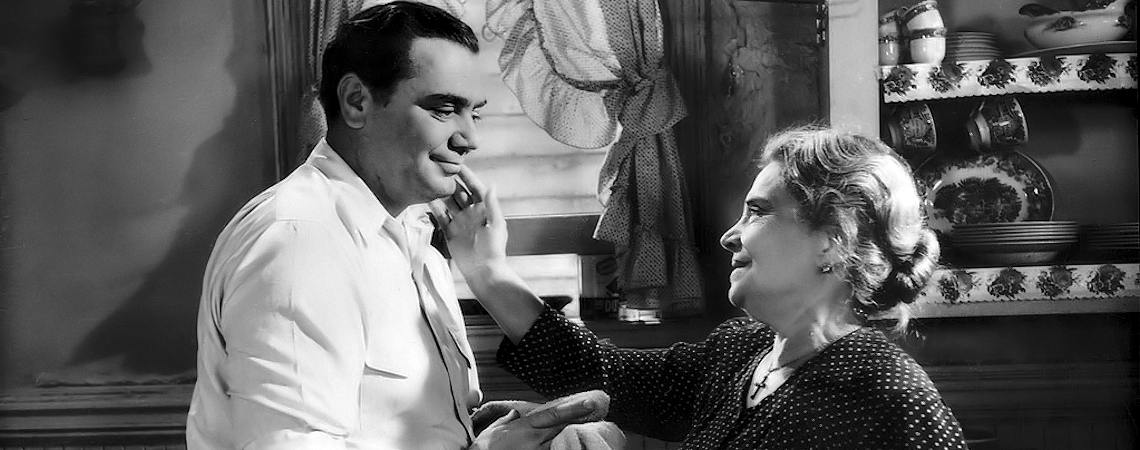 Ernest Borgnine, Esther Minciotti | "Marty" (1955) *