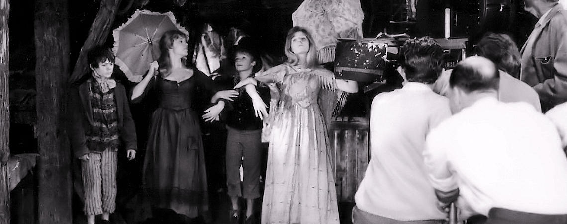 Mark Lester, Shani Wallis | "Oliver!" (1968) *