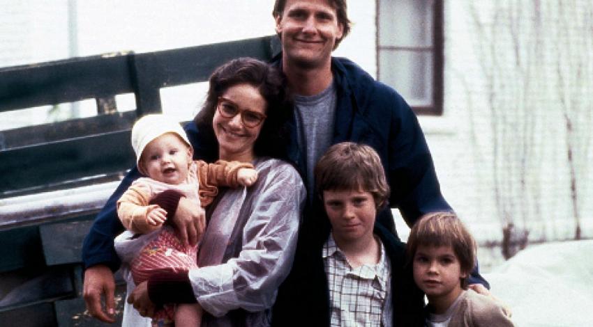 Debra Winger, Jeff Daniels, Troy Bishop, Huckleberry Fox | "Terms of Endearment" (1983) *
