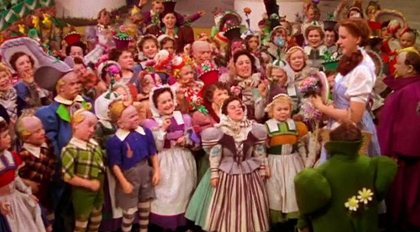 Judy Garland, & Munchkins | "The Wizard Oz" (1939)