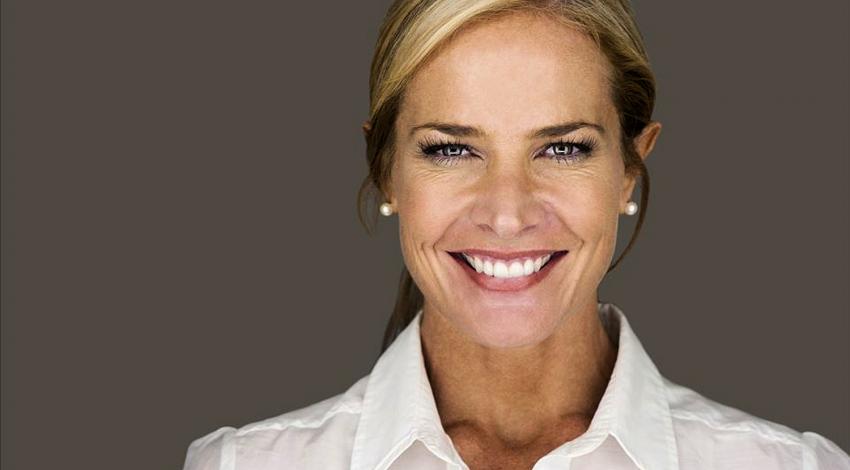 Erin Connor | Working Actor Headshot
